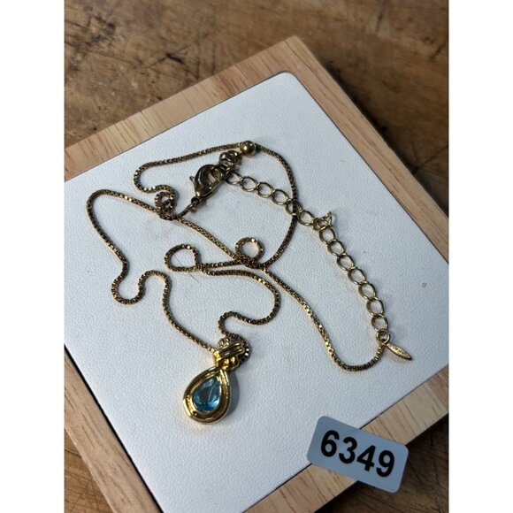 Avon Gold-Tone Necklace With Teardrop Blue Crystal Pendant - Picture 7 of 8